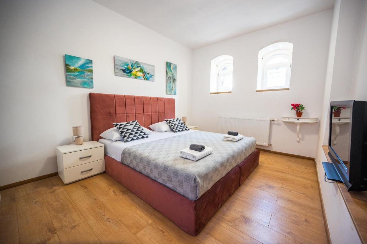 Spacious And Bright 2Bdr Apartment In The Old Town Сараево Экстерьер фото