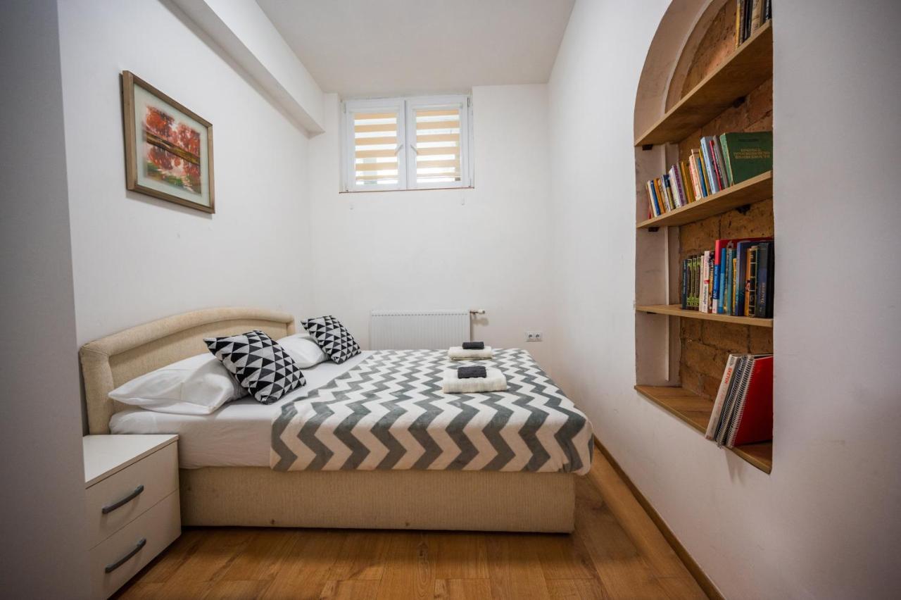 Spacious And Bright 2Bdr Apartment In The Old Town Сараево Экстерьер фото